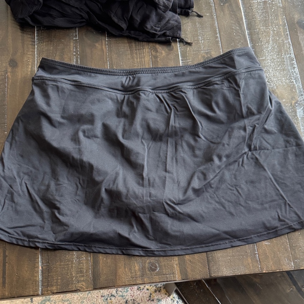 Lands' End Women's Black Swim skirt